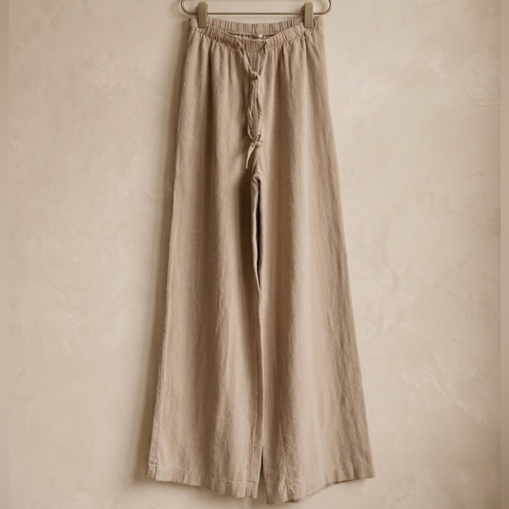 Relaxed Wide-Leg Women’s Linen-Blend Pants in Beige